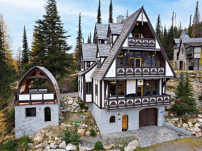 European Schweitzer Mountain Chalet with Hot tub